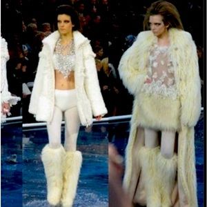 Authentic NWOT Pristine Chanel 37 Rare Fantasy Faux Fur Après-ski YE2023